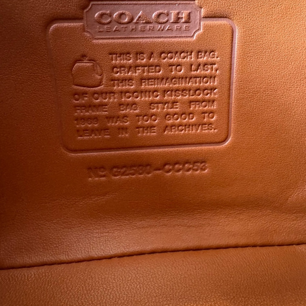 Coach Crystal Signature Jacquard Kisslock 16 Frame Bag - Picture 9 of 17